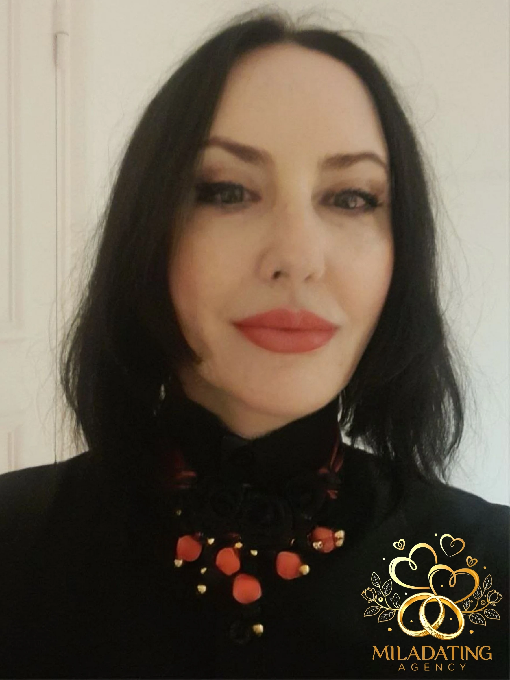 Marina, 60 - profile photo | Alleinstehende ukrainische Frau from Lille, Frankreich