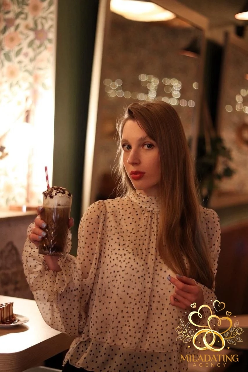 Polina - Photo 14 of 19 Polina - photo 14 | Lady Profiles